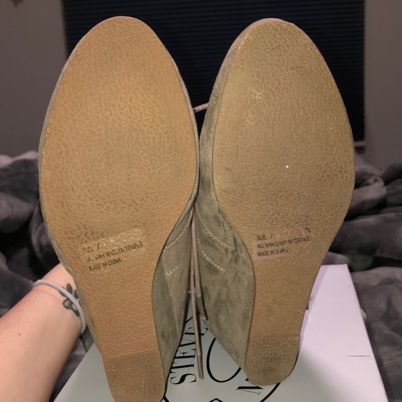 LACE Up Booties - Picture 5 of 5